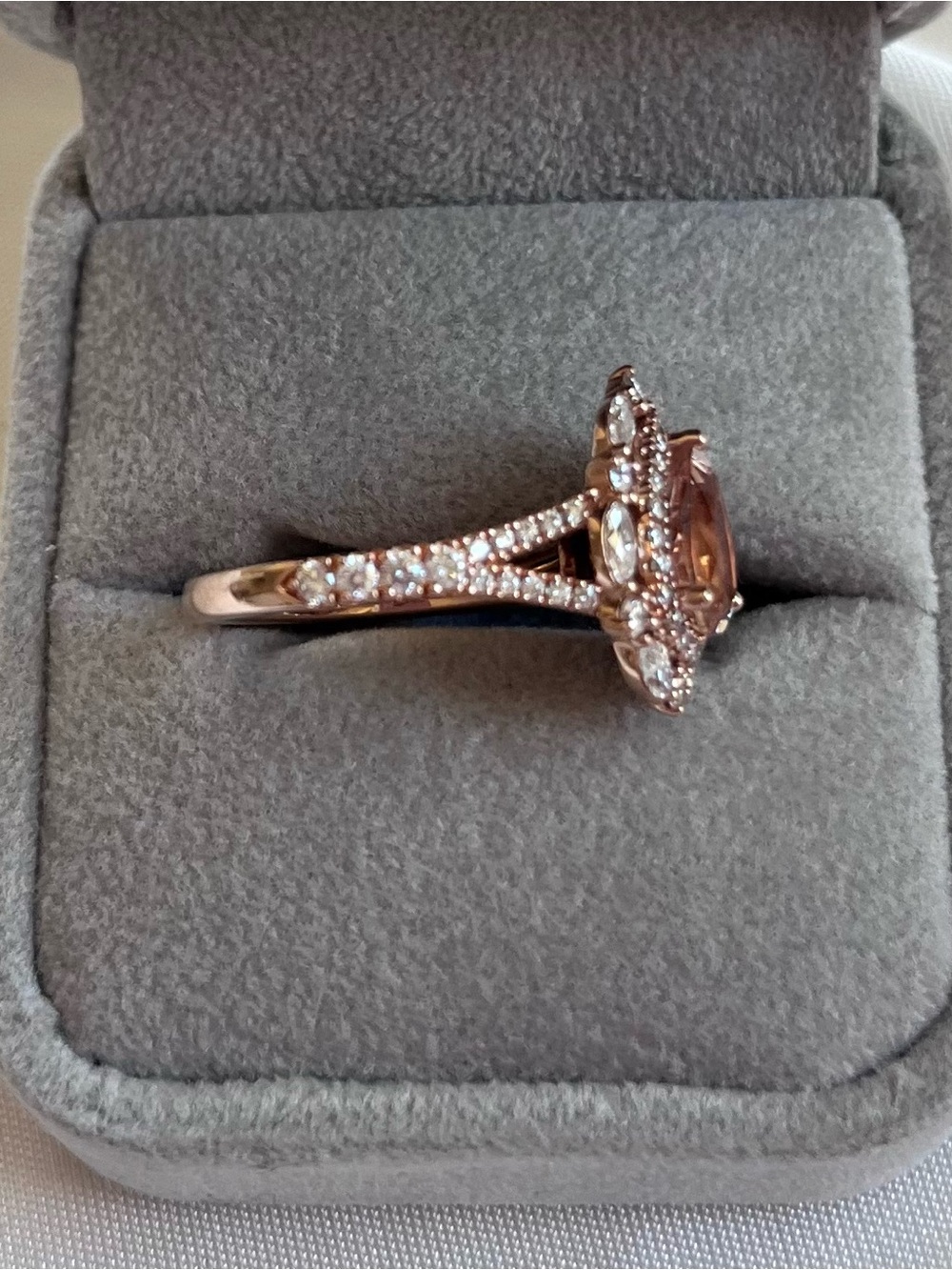 14k Rose Gold Pear-Shaped Morganite & Diamond Halo Ring - Size 6.75 - Picture 4 of 9